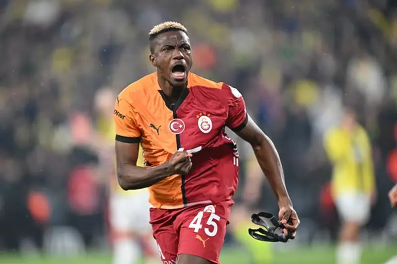 الهلال يتقدم بعرض رسمي لنابولي في صفقة أوسيمين