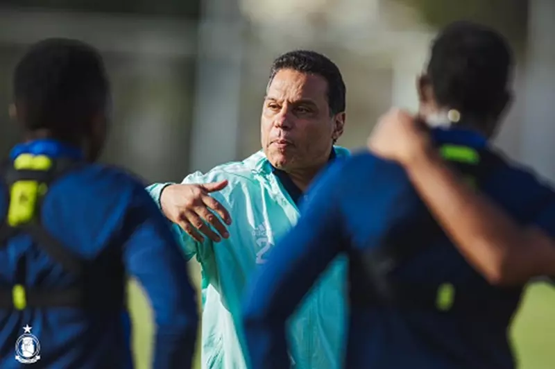 البدري يؤكد فوزنا بالدوري الليبي والتفكير في التجديد رغم التحديات